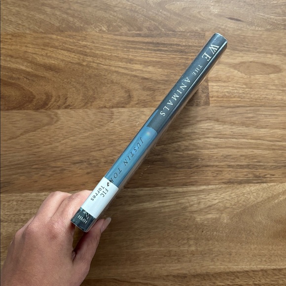 Justin Torres: We the Animals - Short Stories, LGBT, Fiction - Hardcover Book - Picture 3 of 4